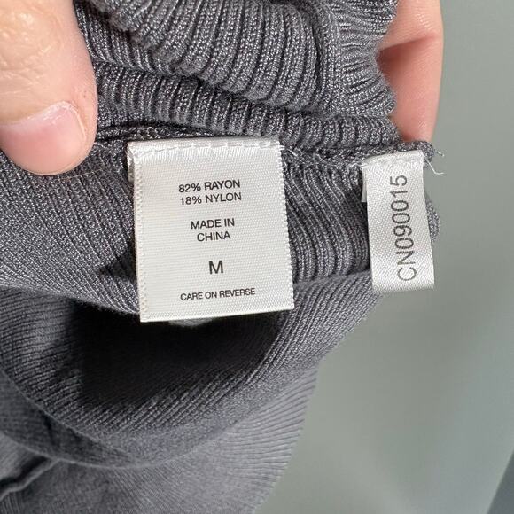 New York & Company NWT Gray Split Sleeve Ribbed Sweater - Medium - Minimalist - Picture 6 of 7